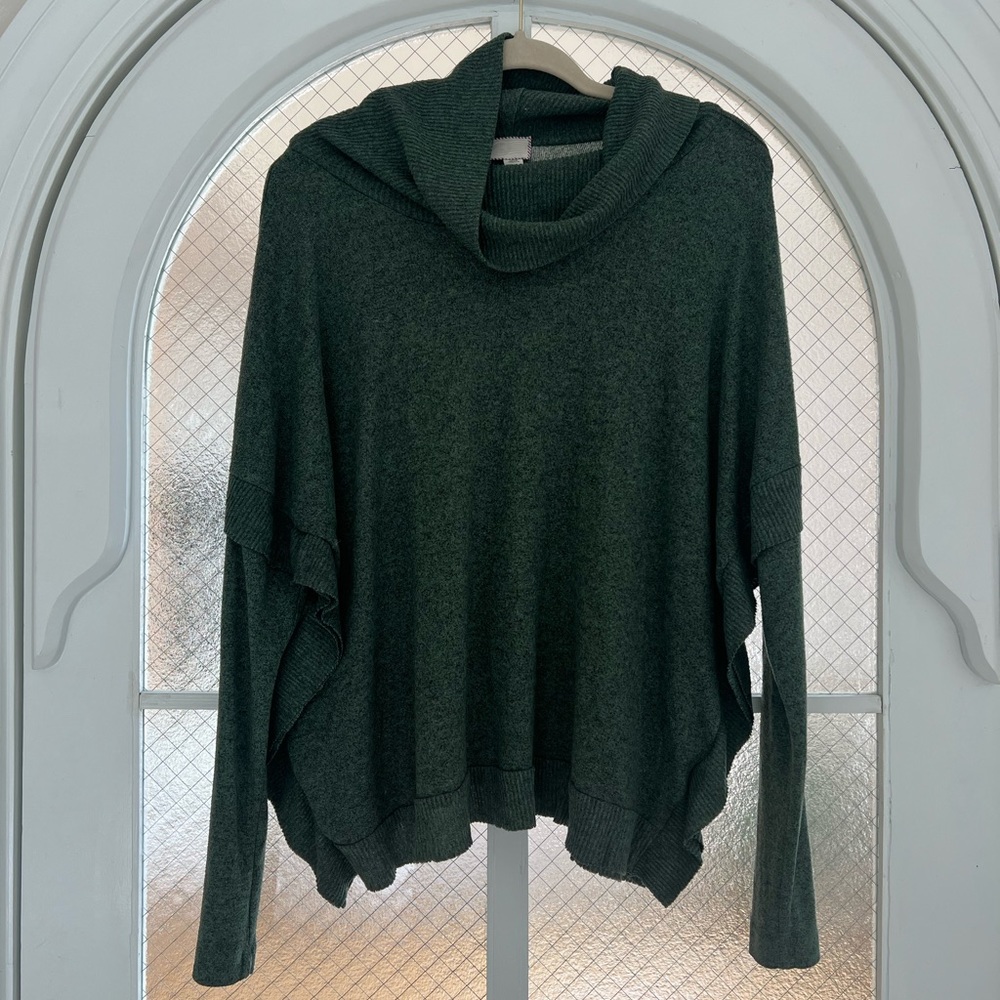 Anthropologie cowl neck top, size L